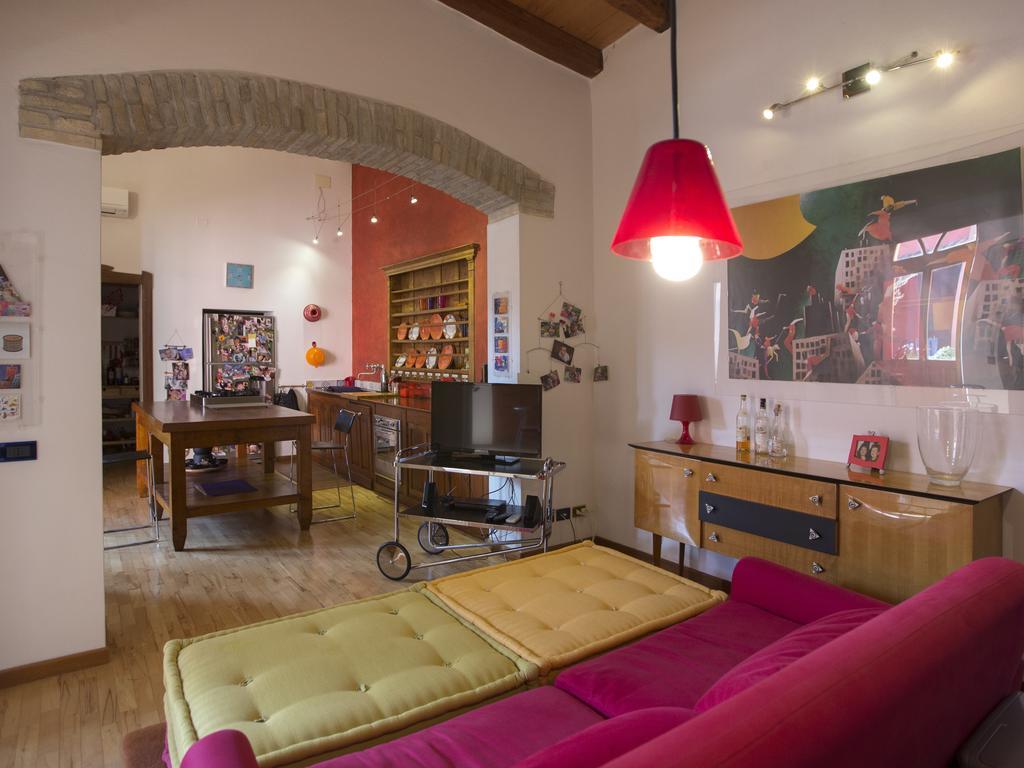 לינה וארוחת בוקר Quartu SantʼElena Casa Isotta מראה חיצוני תמונה